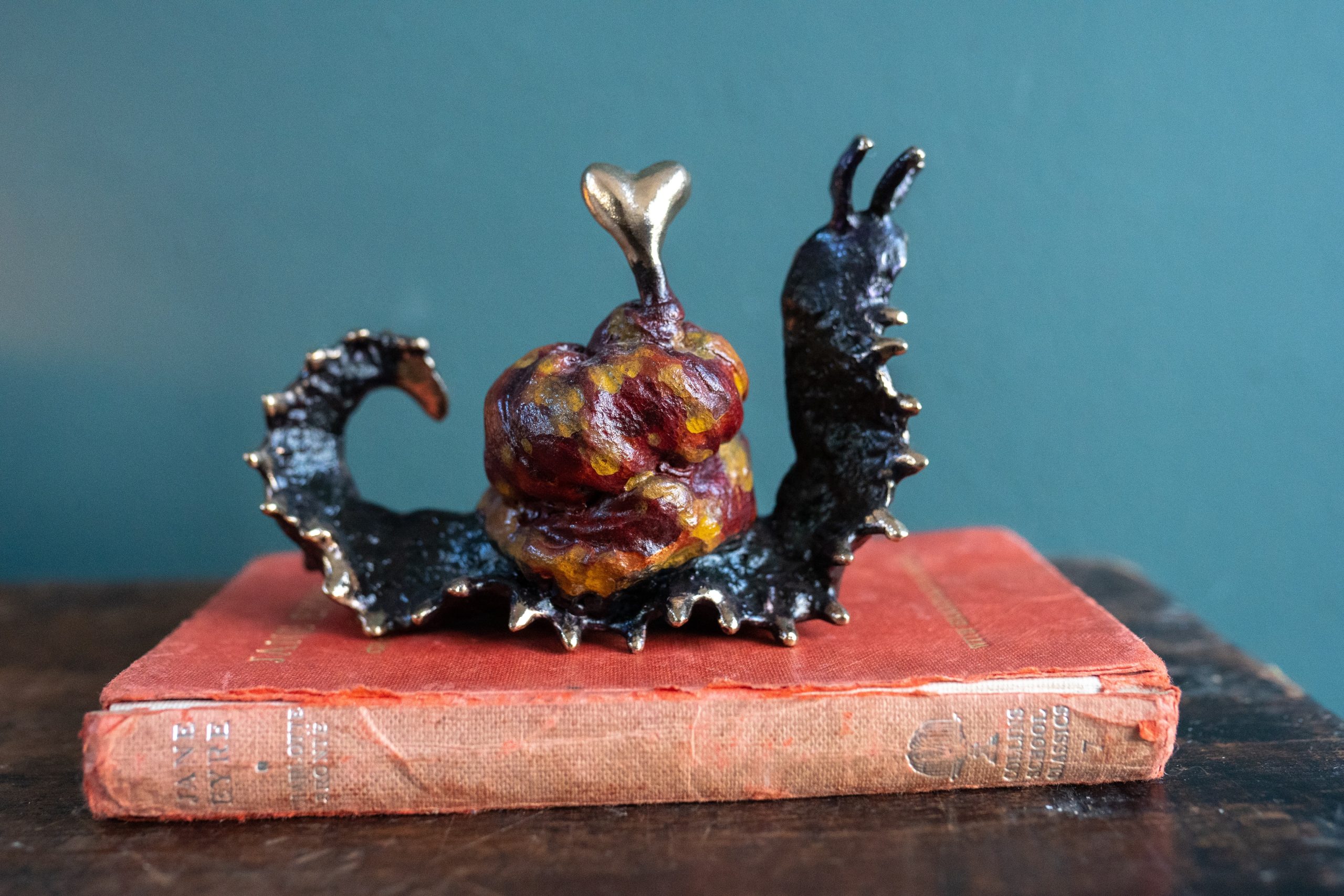 Arturas - Lithuanian Sculptor Arturas Karabanovas alluring and interesting pieces of sculpture Irish art original sculpture bronze interiors underwater sea creatures and interesting figures