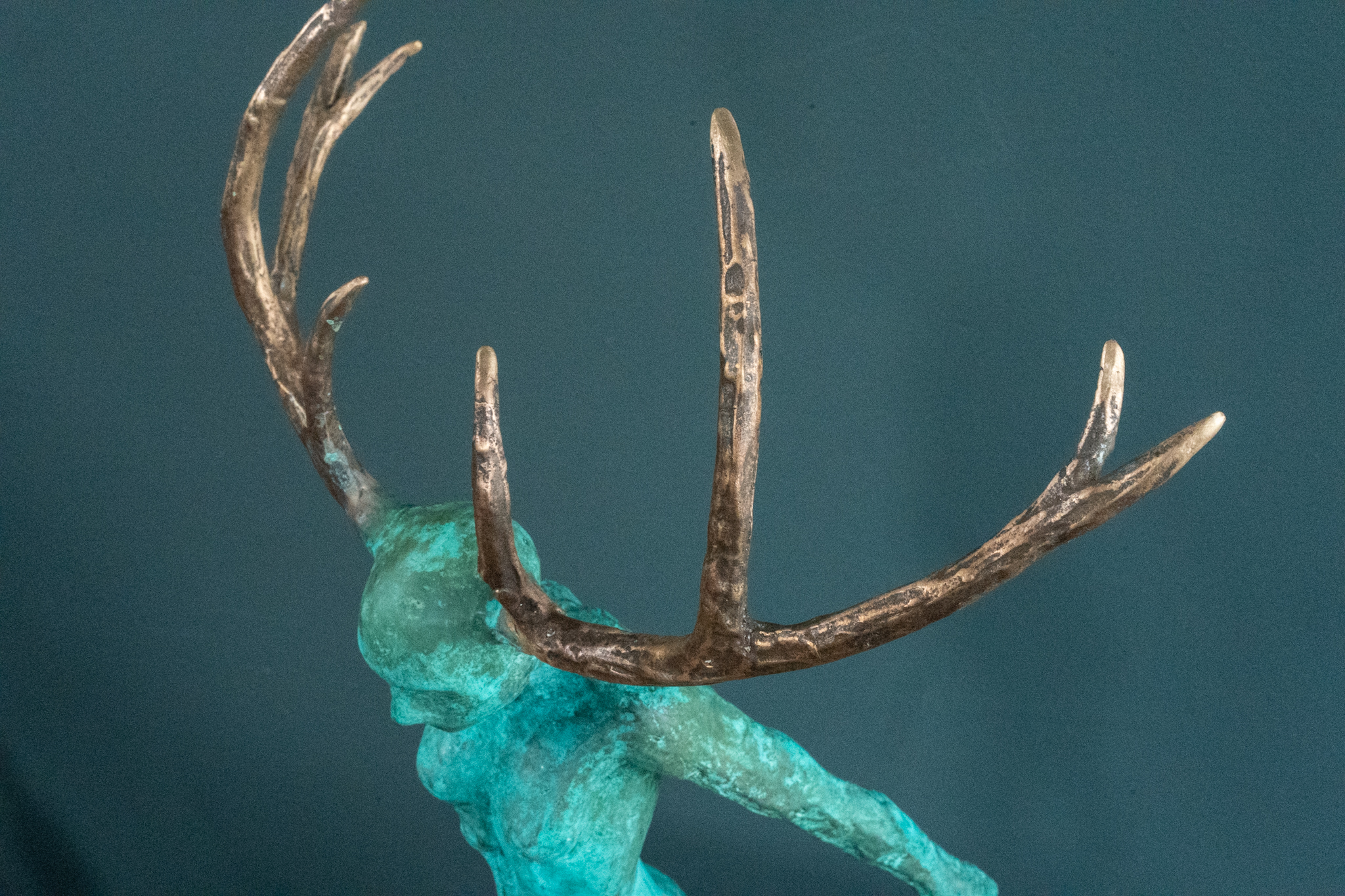 Resistance II by Adam Pomeroy for Kilbaha Gallery Irelands contemporary art gallery online bronze sculpture female empowerment Ireland Irish art Interiors bronze foundry sculpture Kilbaha Gallery